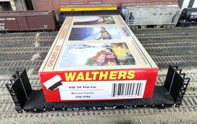 932-3764 Walthers 932-3767 Mopac Rr 54ft Gsc Flat Car #821103 Kit Ho Bulk-head/piggy Bck