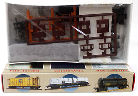 932-4352 Walthers Sp International Bay Window Caboose #1714 Kit Nib