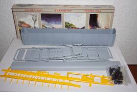 932-4800 Walthers Ho Scale Undecorated 89ft Enclosed Auto Carrier D