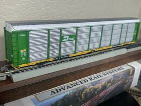 932-4854 Walthers Bn Burlington Northern 89ft Tri-level Thrall Enclosed Auto Carrier Ho Scale New