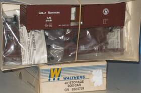 932-5759 Walthers Ho 40ft Storage Box Car Kit Great Northern #x-6181 932-5759 Walthers Ho 40ft Storage Box Car Kit Great Northern #x-6181