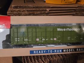 932-7001 Walthers Ho Thrall Door Boxcar Weyerhaeuser #4348 Nib