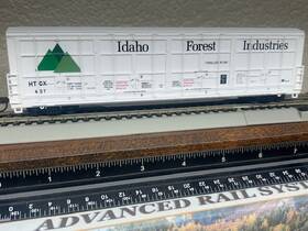 Walthers 932-7005 Idaho Forest Indust / 56ft Thrall All-door Enclosed Lumber Boxcar - Ho Scale New