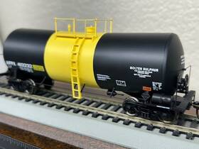 932-7205 Walthers Inch Molton Sulfur - Allied Signal 16k Funnel Flow Tank Car Ho Scale Gold New