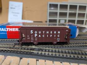 932-7403 Walthers Cs Rtr Greenville 2 Bay Hopper Sp Southern Pacific #465014 -