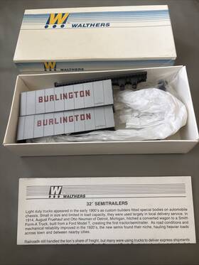 933-1409 Walthers Burlington 32 Van Semi Trailers Ho Scale New