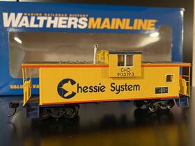 910-8711 Walthers Mainline Wide-vision Caboose Chessie System