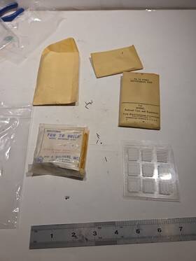 U576 Walthers Bridge Signal Passenger Car Windows Tacks S O Scale 2 Rail Part Lot #87