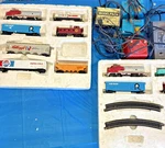 Bachmann Ho-trains Lot 2 LOCOMOTIVES/10 Cars Pepsi & Kellogg Tyco 5 Power Packs. Fixed Price $120.00.