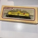 Life-like 8522 Ho Scale Single Dome Tank Car, Hudson Bay Oil Utlx 77970 Nib. Fixed Price $25.00.
