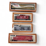 Vintage Tyco Ho Scale Model Railroad Train Box Cars & Santa Fe Caboose. Fixed Price $49.99.