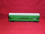 Athearn W Grace & Co. Shpx 4 Bay Covered Hopper # 52199. Fixed Price $13.00.