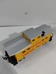 Life Like 49940 Electric Train Ho Gauge Model Railroad Union Pacific Caboose. Fixed Price $7.00.