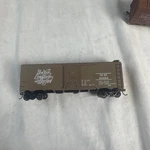 Athearn Blue Kit Built 40 Foot Boxcar New York, Ho Scale Nh 30564 Brown. Fixed Price $24.99.