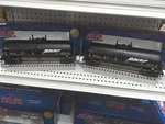 Atlas O/ Mth Scale Bnsf Tank Car 2-PACK 3001277S New. Fixed Price $174.95.