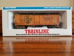 Walthers Trainline 931-635 40' Plug Door Reefer Santa #13561. Fixed Price $15.00.