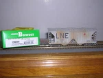 Bowser #56762 L.n.e. "gray" Acf 70 Ton 2-BAY Cov.hopper Car #12795 Weath. 1/87. Fixed Price $36.99.