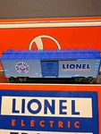 Lionel Gauge 2003 Toy Fair Boxcar With Shipping #29918 Nib. Fixed Price $12.00.