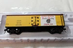 3002543 Finks Purple Ribbon Beer 40' Wood Side Reefer Car Rail New Box. Fixed Price $117.99.