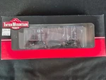 Intermountain 48671-11 1958 Cu Ft 2-BAY Covered Hopper Atsf #181922. Fixed Price $35.59.