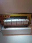 Mth Railking 30-76523 Trailer Train Bulkhead Flat Car W/ Lumber Load Boxed. Fixed Price $60.00.