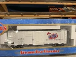 Atlas "o" 40' Steel Reefer # 8505-2 Bar Bee 3-RAIL 67302. Fixed Price $39.99.