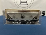Jersey Central #531 4-BAY Covered Hopper Car RMT-96326 *read*. Fixed Price $29.99.