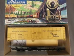 Ho Scale Athearn Fgcx 11432 Fruit Growers Express 50' Mechanical Reefer Kit. Fixed Price $26.99.