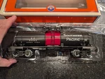 Sp 68304 - Lionel Scale Southern Pacific Single Dome Tank Car. Fixed Price $65.00.