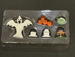 Lionel Halloween Lawn Decoration 6 Pk Figures Gauge Jack-o-lantern Cat 1930080. Fixed Price $15.00.
