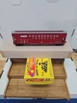 Roundhouse Scale 50' Fmc Covered Hopper #7725. Fixed Price $11.95.