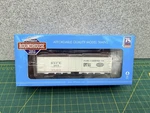Athearn Roundhouse Scale 40' Steel Reefer Pure Carbonic Co. 353 RND2196 - Nib. Fixed Price $24.99.
