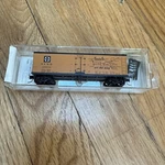Micro-trains 04700220 Santa "the Scout" 40' Double Sheathed Reefer #26206. Fixed Price $18.30.
