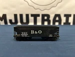 Athearn Baltimore & Ohio #828013 2-BAY Hopper Car. Fixed Price $14.99.