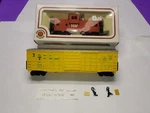 Lot Walthers 932-4708 Ho Illinois Terminal 50' Waffle Side Box Car Road # 7489. Fixed Price $20.88.