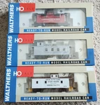 Lot Of 3 Ho Walthers Rtr Cabooses. Fixed Price $60.00.