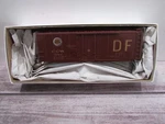 Ho Scale Accurail 3133 40' Plug Door Box Car Chicago Great Western #382. Fixed Price $14.75.