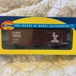 Athearn Illinois Central 40 Double Door Box Car 137042 Ho Scale. Fixed Price $15.00.