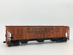 Athearn Rich Grain Service 54 Ps 3-BAY Covered Hopper Ptlx #15661 Weathered. Fixed Price $24.00.