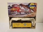 Athearn Ho Scale Kit 5262 Canada Dry 40 Wood Reefer #9105. Updated Couplers. Fixed Price $10.99.