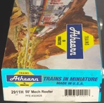 Athearn 2911H Ho Pacific Fruit Express 50' Mech. Reefer #300628 Original Scheme. Fixed Price $23.39.