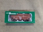 Bowser 42608 70 Ton Woodchip Hopper Missouri Pacific Blt 3-53 #591. Fixed Price $29.49.