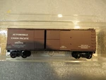 Micro-trains 41010 40' & 1/2 Sliding Door Boxcar, Union Pacific Nib. Fixed Price $12.99.