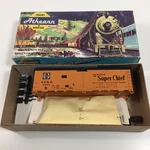 Ho Santa S.f. Chief #8293 Orange 40 Steel Reefer- Athearn Car Kit 1605. Fixed Price $10.00.