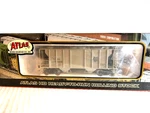 Atlas #1814-2 New Haven PS-2 2-BAY Covered Hopper Car #117064 H.o. 1:87. Fixed Price $15.99.