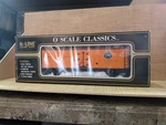 K-line Pacific Fruit Express Reefer Scale "pfe 91062" Wrong Box. Fixed Price $29.95.