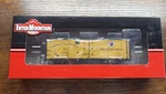 Ho Scale Intermountain R-40-23 Refrigerator Car Northern Pacific #91076. Fixed Price $24.00.