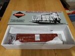 Ho Proto 2000 40' Mather Single Deck Stockcar Cnw 21200 32833. Fixed Price $12.00.