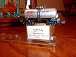 Atlas 3243 N-scale Dupont Tank Car #62373. Fixed Price $12.00.