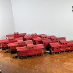 American Flyer Reading Caboose Lot Gauge 630 638 806 Set. Fixed Price $49.99.